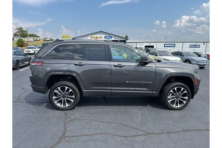 $32074 : Jeep Grand Cherokee 2022 4x4 image 8