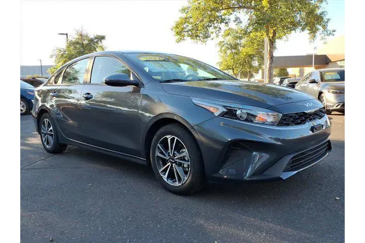 $18630 : Kia Forte 2024 LXS 4dr Sedan image 7