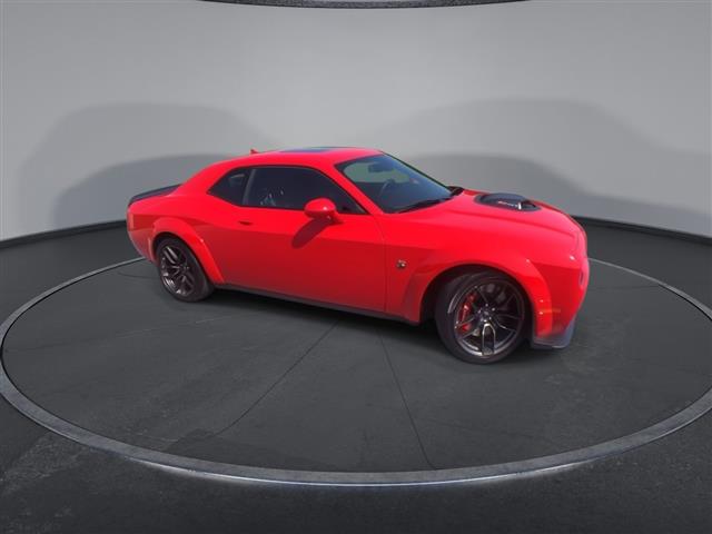 $54900 : PRE-OWNED 2022 DODGE CHALLENG image 2