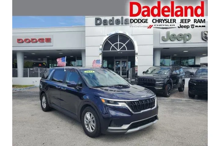 $29990 : Kia Carnival 2024 LX 4dr Min image 1