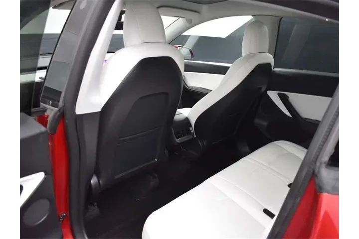 $23984 : Tesla Model Y 2021 AWD Long image 6