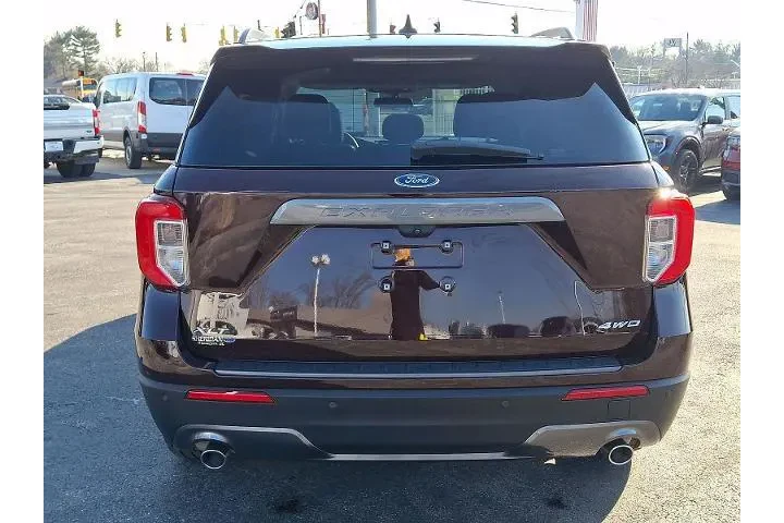 $30483 : Ford Explorer 2022 AWD XLT 4 image 5