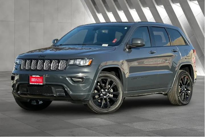 $15900 : Jeep Grand Cherokee 2017 4x4 image 2