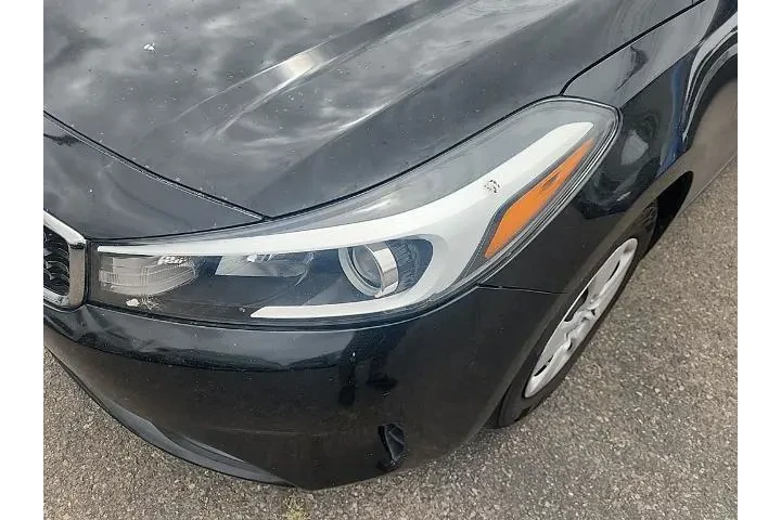 $11991 : Kia Forte 2017 LX 4dr Sedan image 5