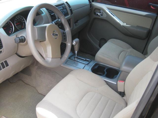 $3900 : 2008 Nissan Pathfinder S image 2