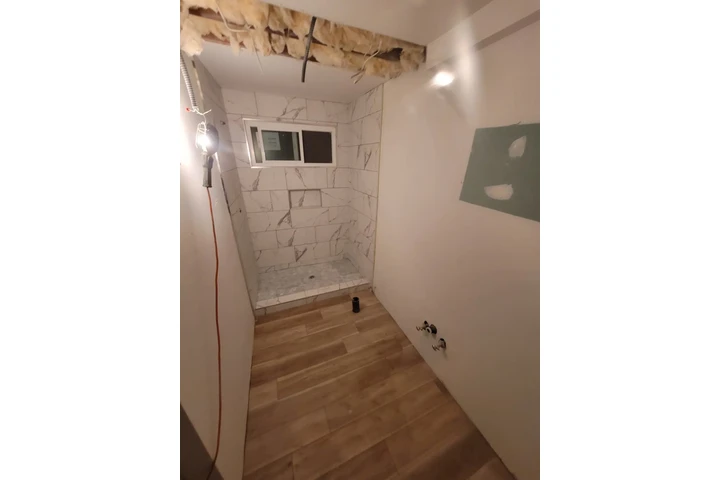 Experienced Tile Installer. image 7
