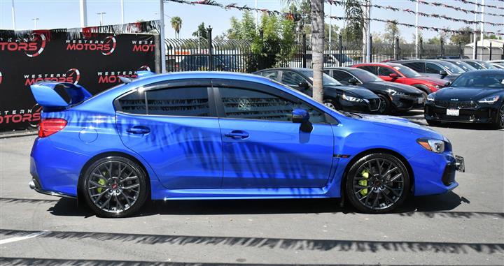 $33944 : WRX STI image 9