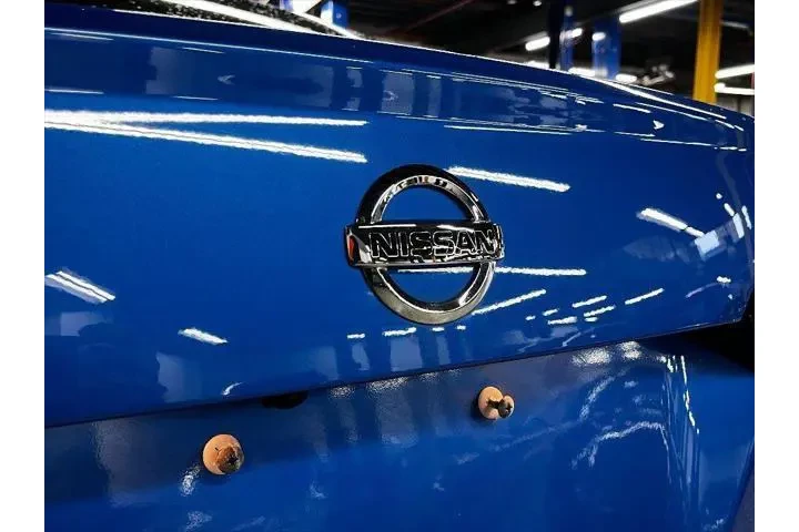 $13495 : Nissan Versa 2021 SV 4dr Sed image 8