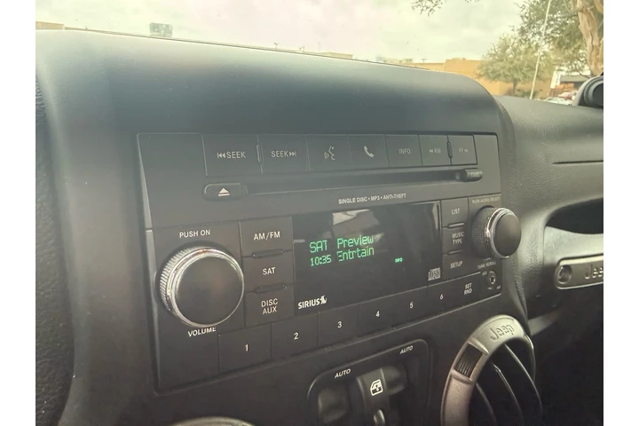 $18490 : 2014 Wrangler Unlimited Sport image 8