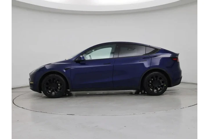 $27998 : Tesla Model Y 2021 AWD Long image 3
