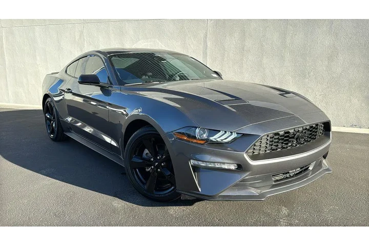 $32855 : Ford Mustang 2023 EcoBoost 2 image 1