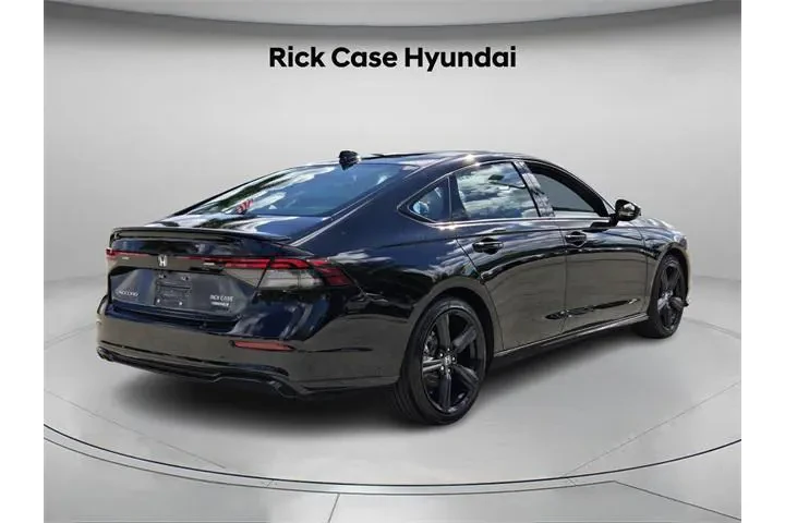 $27899 : Honda Accord Hybrid 2024 Spo image 6