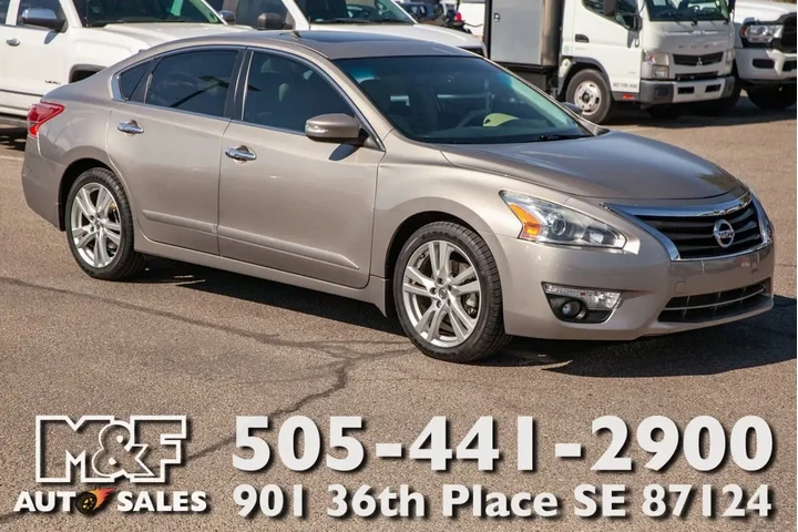 2013 Altima 3.5 SV image 1