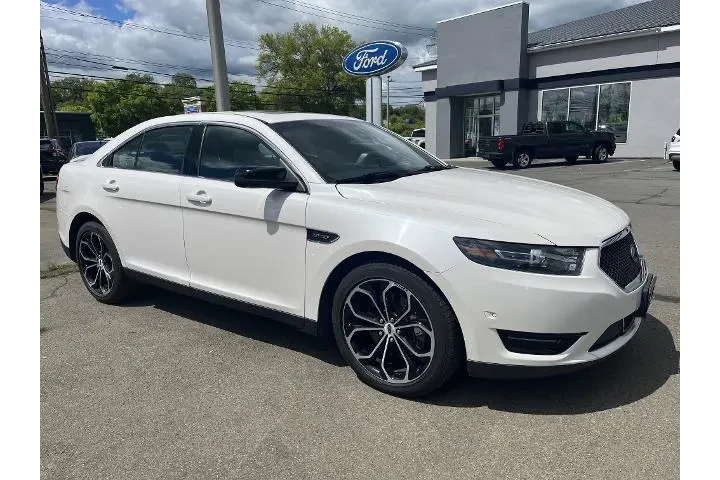 $25587 : Ford Taurus 2018 AWD SHO 4dr image 5