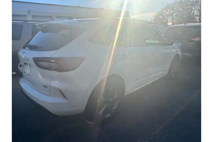 $25135 : Ford Escape Hybrid 2024 ST-L image 5