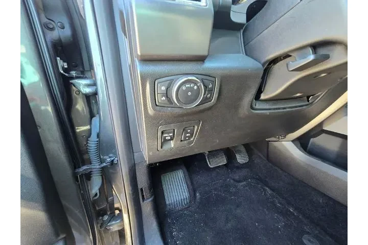 $24000 : Ford F-150 2017 4x2 XLT 4dr image 10