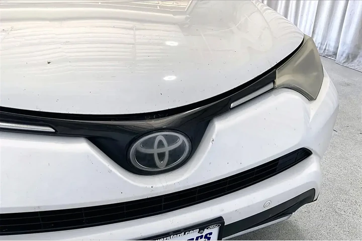 $16991 : Toyota RAV4 2017 XLE 4dr SUV image 7