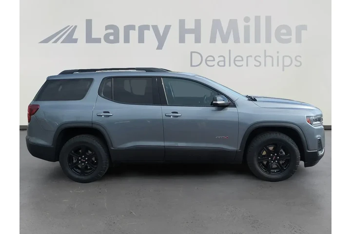 $28995 : GMC Acadia 2022 4x4 AT4 4dr image 6