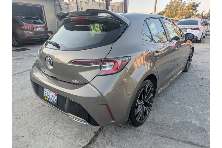 $12995 : 2019 Corolla XSE Hatchback image 5