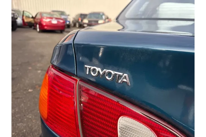 $5995 : 2000 Corolla CE image 9