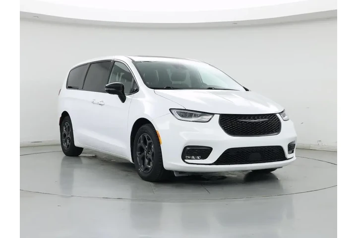 $31998 : Chrysler Pacifica Plug-In Hy image 1