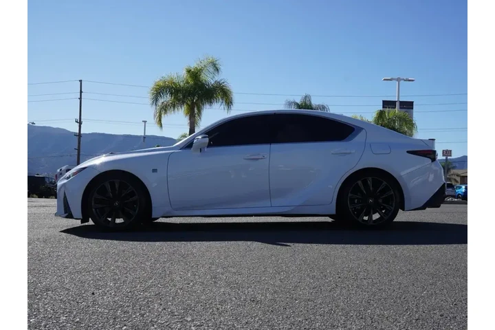 $38789 : Lexus IS 300 2024 F SPORT De image 7