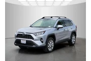 $25848 : Toyota RAV4 2021 XLE Premium thumbnail