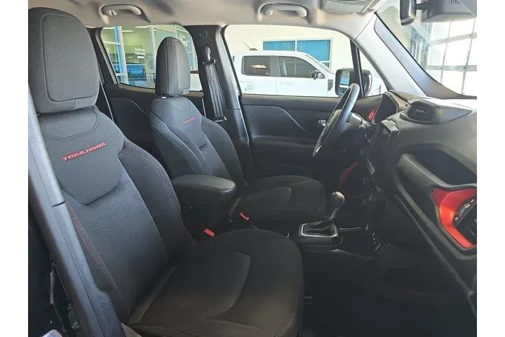 $25999 : Jeep Renegade 2023 4x4 Trail image 8