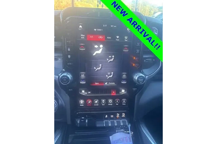 $33139 : Ram 1500 2020 4x4 Laramie 4d image 5