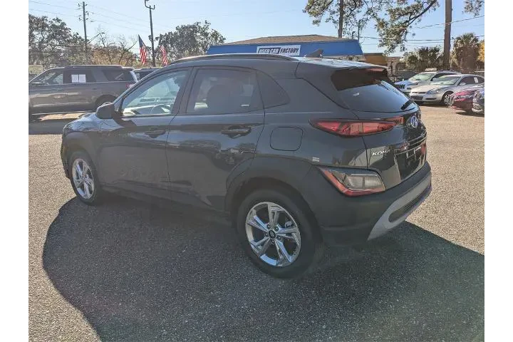 $17500 : Hyundai KONA 2023 AWD SEL 4d image 6