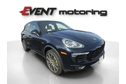 $17999 : 2016 Cayenne thumbnail
