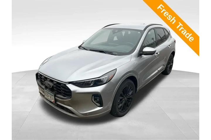 $26480 : Ford Escape 2023 AWD ST-Line image 1