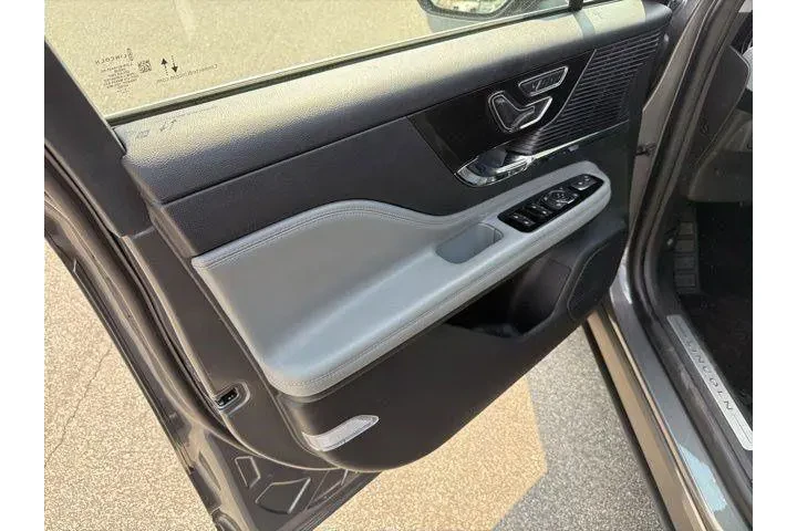 $31977 : Lincoln Corsair 2022 AWD Res image 10