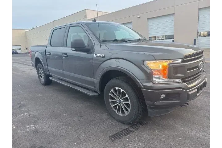$21500 : Ford F-150 2019 4x4 XLT 4dr image 1