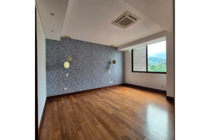 $2600 : Apartamento en Alquiler en Vis image 2