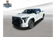 $39970 : Toyota Tundra 2023 4x4 Limit thumbnail