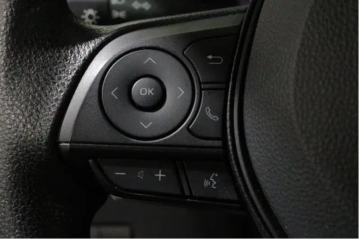 $30998 : Toyota RAV4 2024 AWD LE 4dr image 9