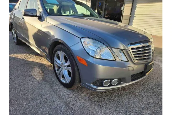 $11995 : 2011 Mercedes-Benz E-Class image 3