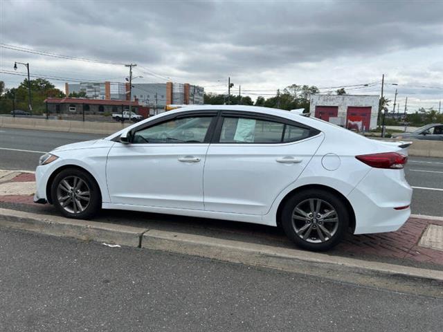 $7495 : 2017 Elantra Limited image 7