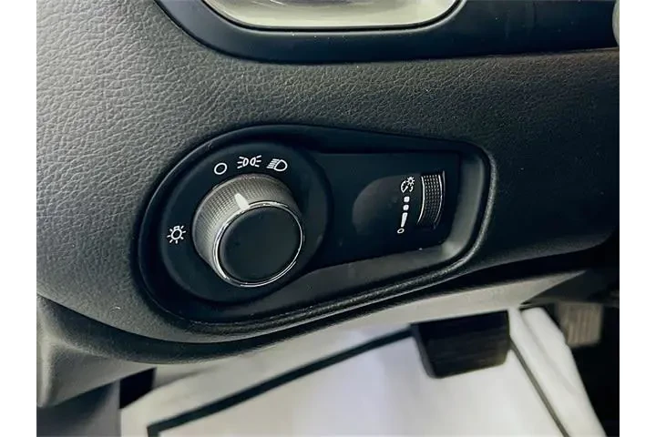 $18999 : Jeep Renegade 2023 4x4 Latit image 10