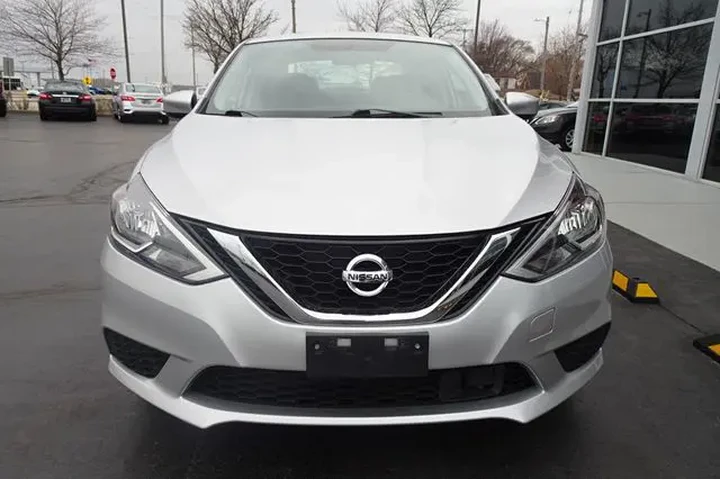2019 Sentra image 3