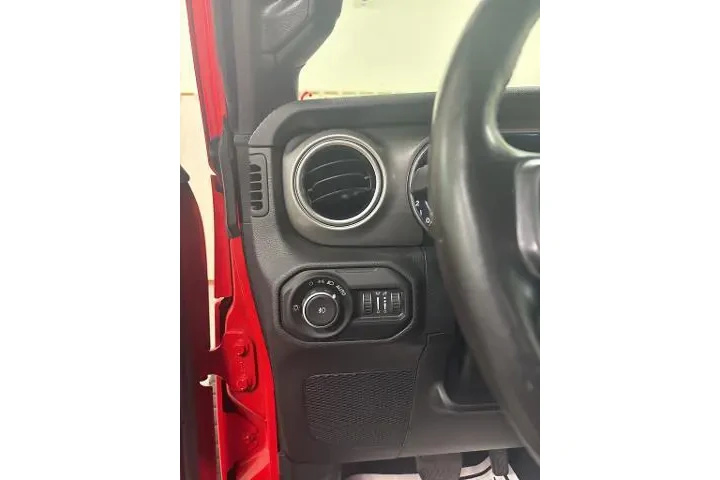 Jeep Wrangler Unlimited 2021 image 10