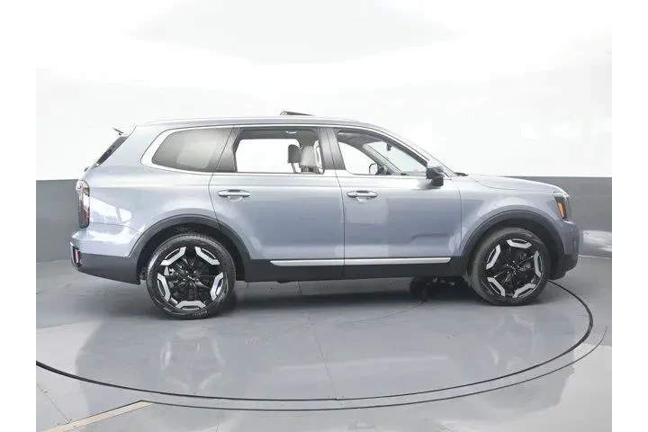 $29997 : Kia Telluride 2024 EX 4dr SU image 7