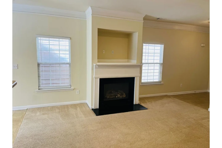 $1150 : Magnífica casa de 3 dormitorio image 2