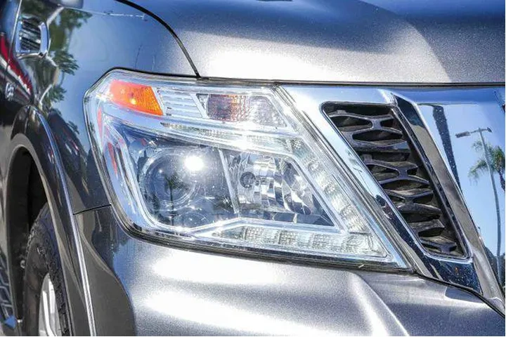 $20500 : Nissan Armada 2019 4x2 SV 4d image 4