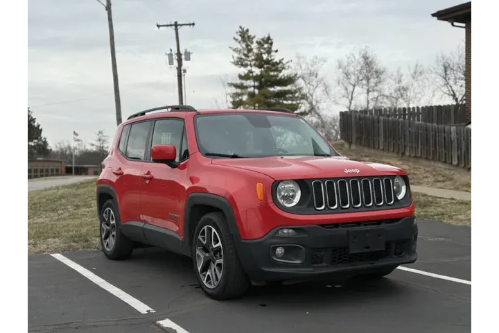 $9999 : 2015 Renegade Latitude image 4