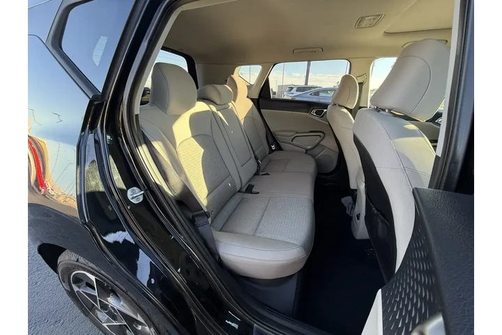 $16938 : Kia Soul 2023 EX 4dr Crossov image 7