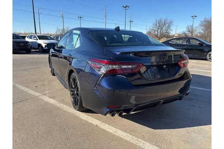 $31498 : Toyota Camry 2022 XSE V6 4dr image 2