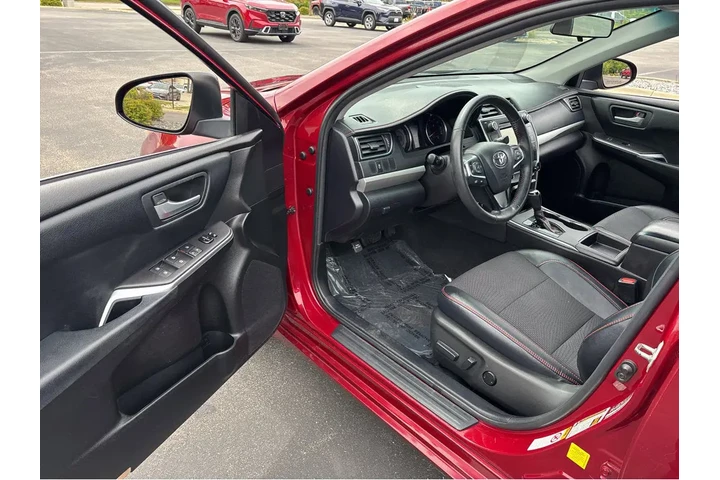 $17500 : Silver Certified2016 Camry SE image 2