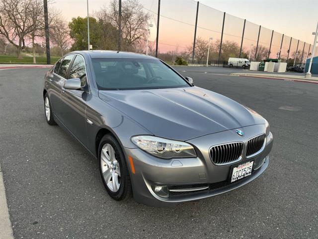 $11995 : 2011 BMW 5 Series 528i image 2